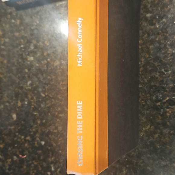 Michael Connelly books: Fair Warning, the Reversal, and Chasing the Dime - Picture 5 of 5